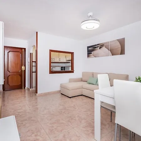 Bhost - Carihuela * Torremolinos