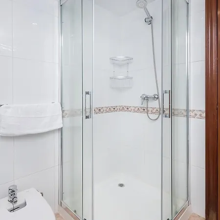 Bhost - Carihuela Appartement Torremolinos